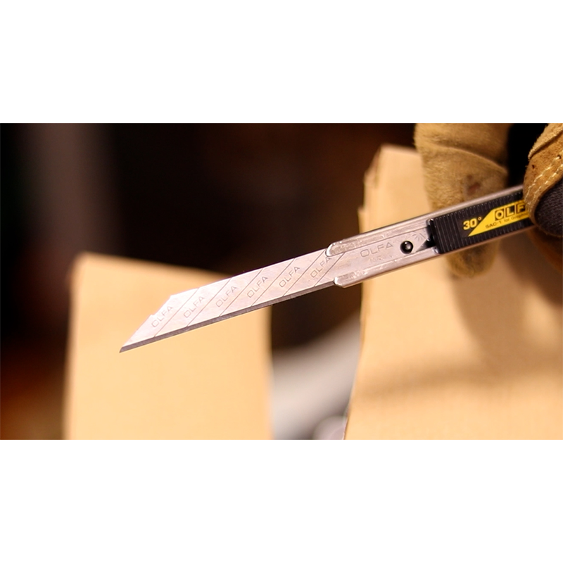 オルファ(OLFA) 132mm カッターナイフ(替刃10枚付セット) EA589CE-12