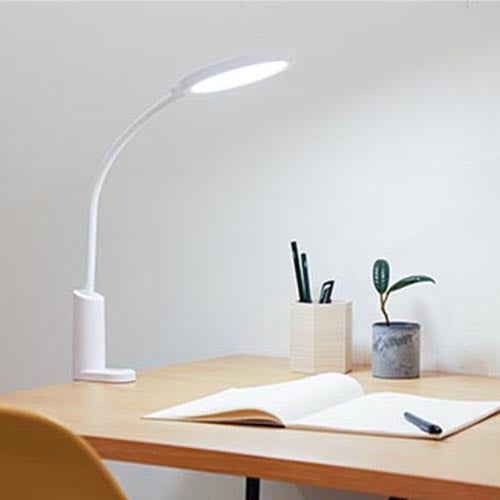 ヤザワコーポレーション DC5V(USB) デスクスタンドLED SDCCLC02WH