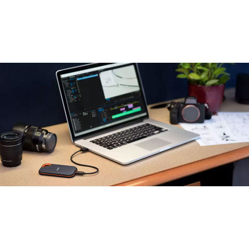 サンディスク(SanDisk) 4TB ポータブルSSD(防水・防塵) SDSSDE81-4T00-J25