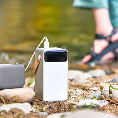 アイリスオーヤマ(IRIS OHYAMA) 60000mAh/222Wh ポータブル電源 IBT-A60100-W