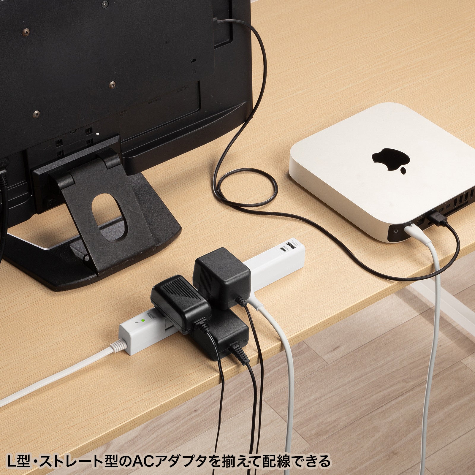 サンワサプライ AC100V/14Ax2m回転タップ(白4口/USB/雷ガード TAP-B113UC-2W