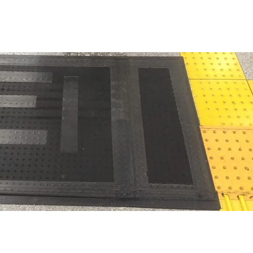 ダイヤテックス 50mmx25m ゴムマット固定用テープ GT-10-BK-100×25