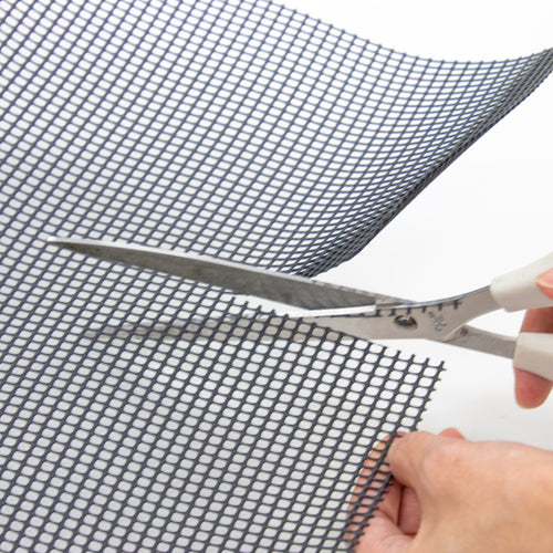 イノベックス(ダイオ化成) 0.9x5m/9mm 万能多目的樹脂ネット(黒) マルチメッシュ