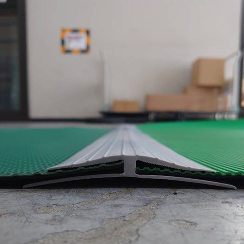 ESCO(エスコ) 650x 115mm 歩行者誘導マット用ホルダー EA983DC-20A