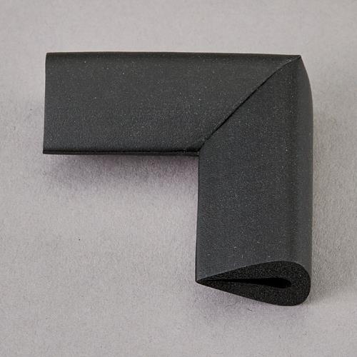 カーボーイ 35x35x 9mm コーナーガード(はさみ型/黒/2個) AC-151