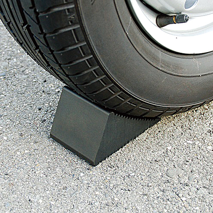 ゴム製タイヤストッパー