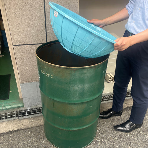 三甲（サンコー） φ608x220mm 大型ざる(ﾗｲﾄﾌﾞﾙｰ/10個) 303500