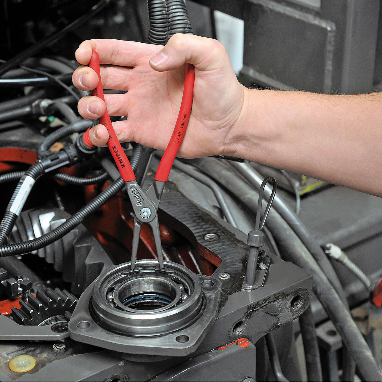 KNIPEX（ｸﾆﾍﾟｯｸｽ） 40-100mm 穴用精密スナップリングﾌﾟﾗｲﾔｰ 4811J3