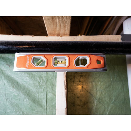 ESCO（エスコ） 230mm 水平器(蓄光ﾌﾚｰﾑ/強力ﾏｸﾞﾈｯﾄ付) EA721JM-1B