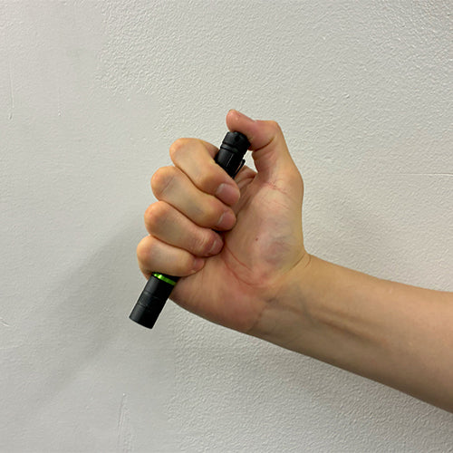 ESCO（エスコ） [単4x2本] フラッシュライト/LED(ﾍﾟﾝ型) EA758RY-42