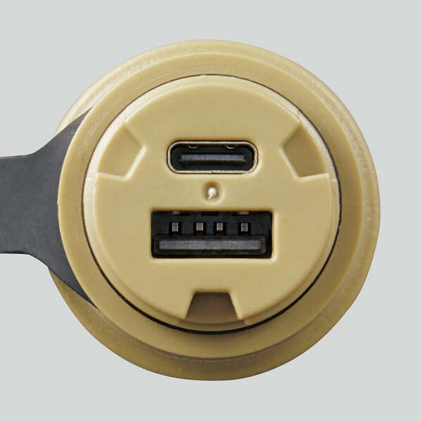 エレコム 5000mAh ﾓﾊﾞｲﾙﾊﾞｯﾃﾘｰ (防水/防塵/ﾍﾞｰｼﾞｭ) DE-NEST-5000BE