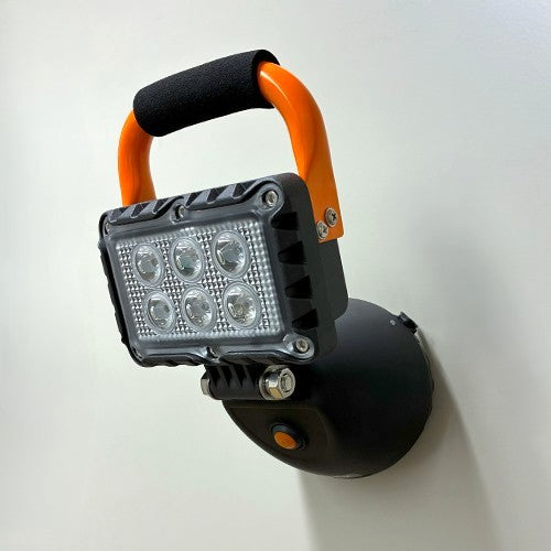 ESCO（エスコ） [充電式] 作業灯/ＬＥＤ EA814BE-1