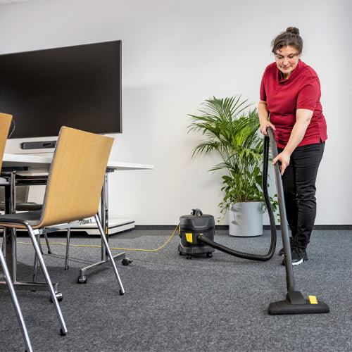 ケルヒャージャパン（KARCHER） AC100V/950W/11.0L [業務用]乾式掃除機 1.527-210.0