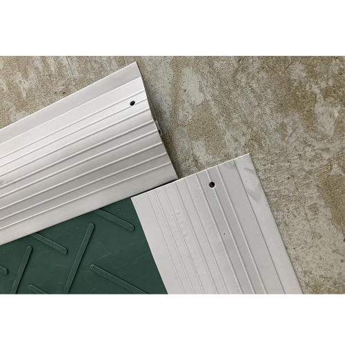 ESCO(エスコ) 650x 115mm 歩行者誘導マット用ホルダー EA983DC-20A