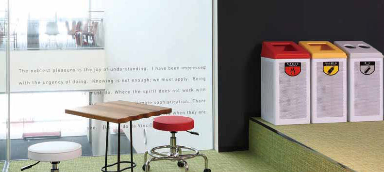 山崎産業（CONDOR） 69L ダストボックスふた付(もえるｺﾞﾐ/赤) ※ESCOオリジナルセット品