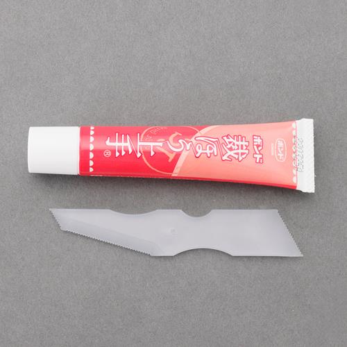 コニシ 17g  布用接着剤(裁ほう上手) #05476