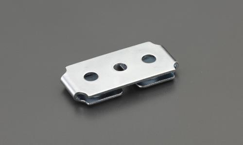 岡田装飾金物 28x58mm 取付ﾌﾞﾗｹｯﾄ･天井用(ﾍﾞﾝﾀﾞｰﾚｰﾙ用) 19T51